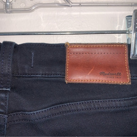 Madewell Skinny Skinny Dark Blue Ankle Zip
Jeans 27 - Picture 4 of 8